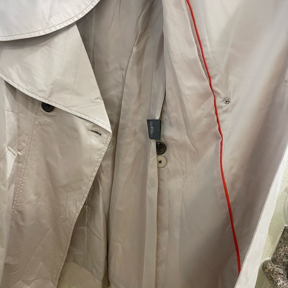 Trench Coat - Picture 4 of 11